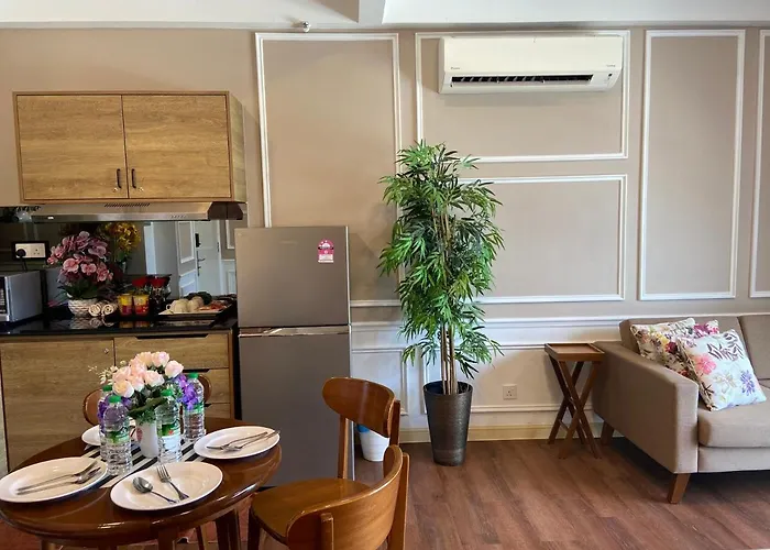 De Lavelle Suites @ Timur Bay Seafront Residence