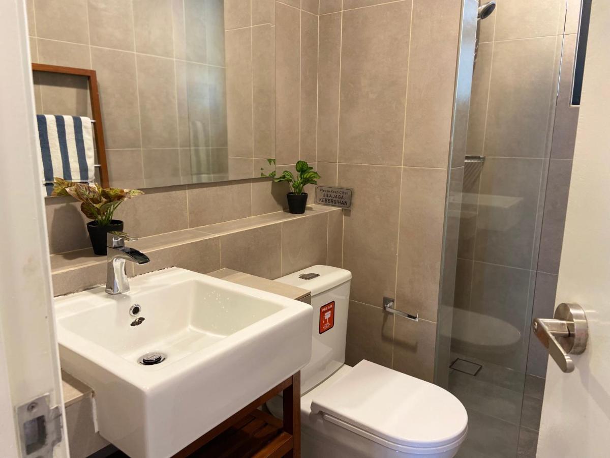 De Lavelle @ Timur Bay Seafront Apartment *